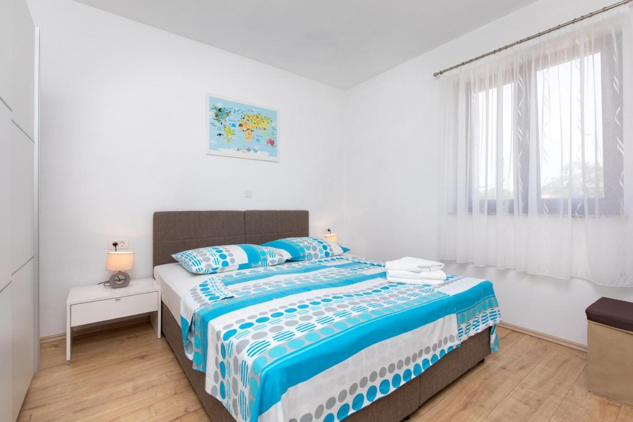 Apartments Otia Seaview Porat  Exterior photo