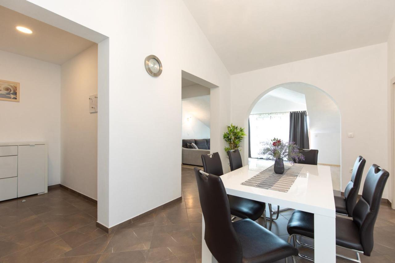 Apartments Otia Seaview Porat  Exterior photo
