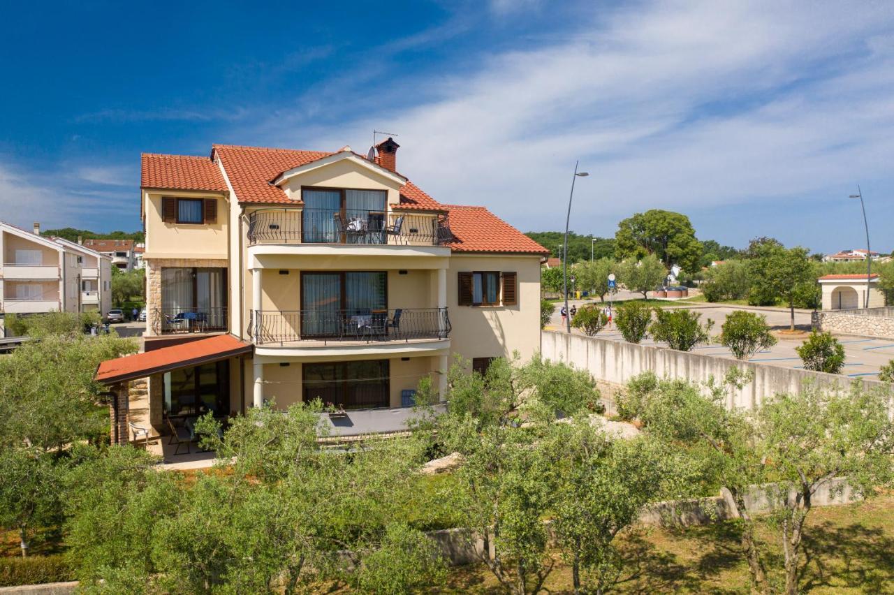 Apartments Otia Seaview Porat  Exterior photo