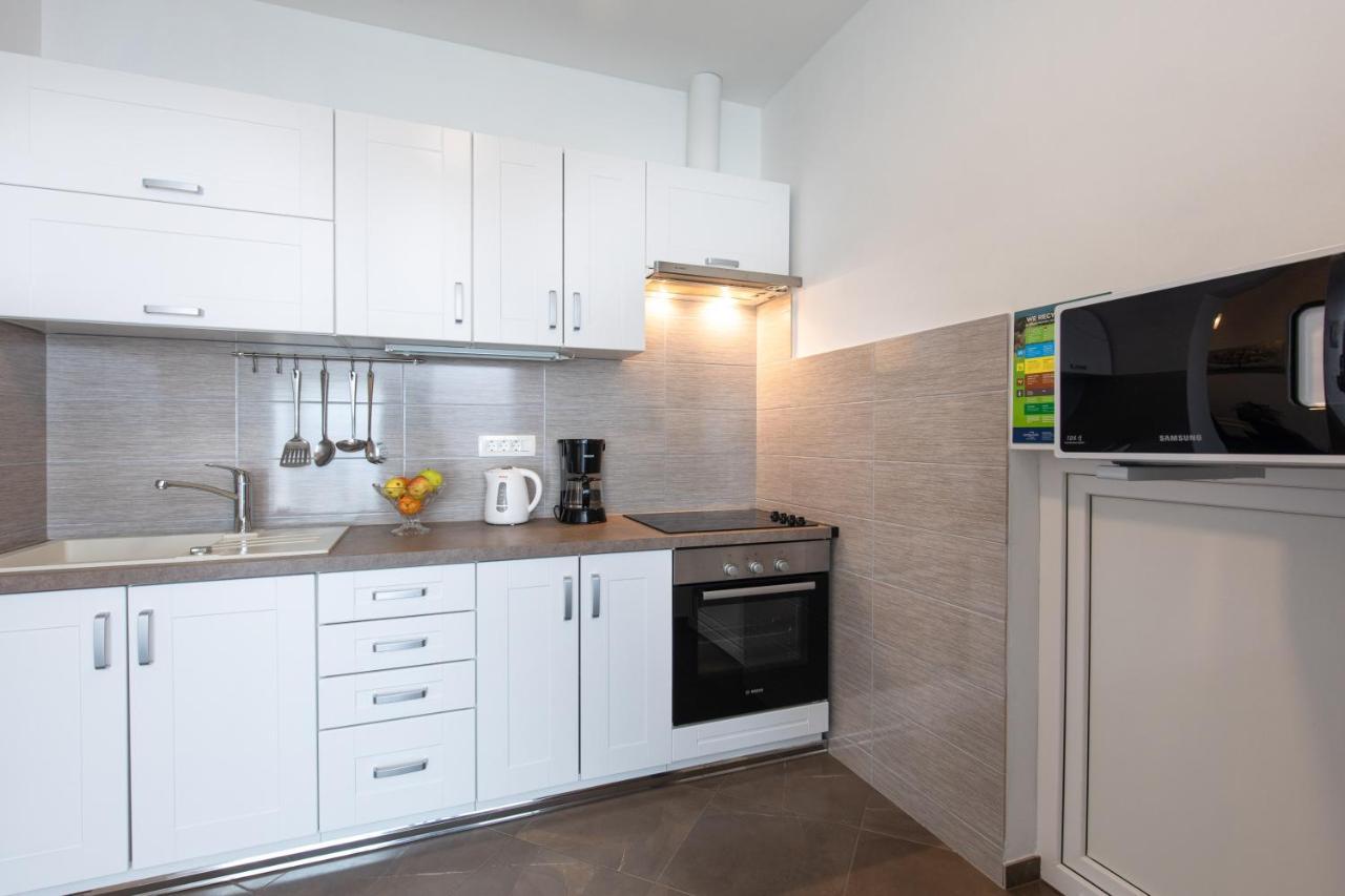 Apartments Otia Seaview Porat  Exterior photo