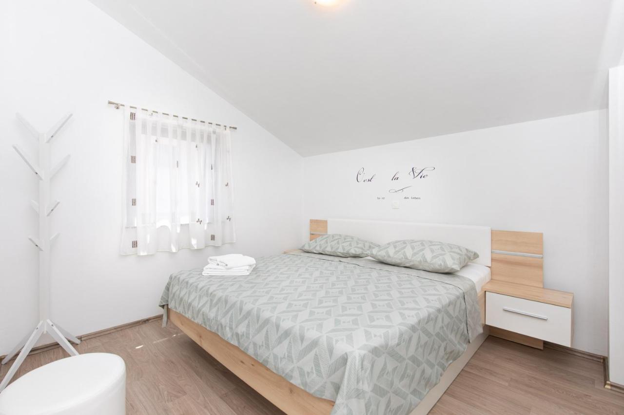 Apartments Otia Seaview Porat  Exterior photo